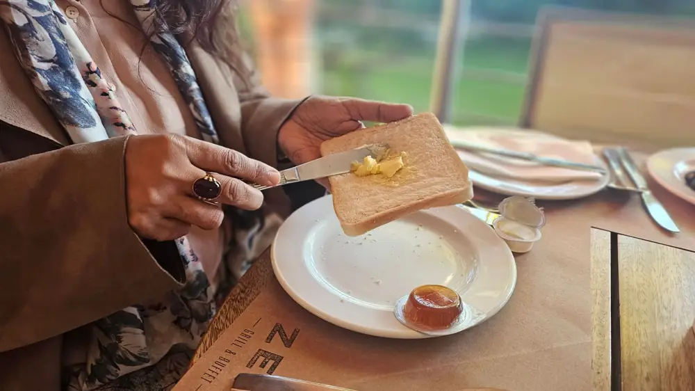 Best Hotels with Free Breakfast