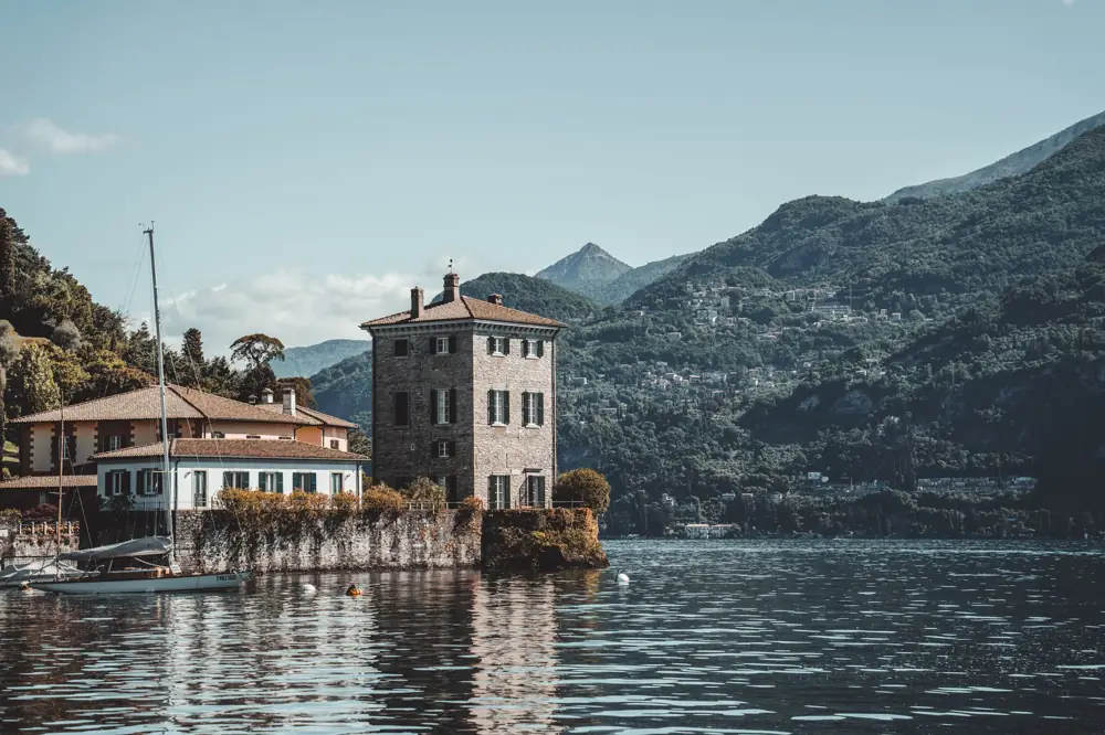 Best Luxury Lake Resorts